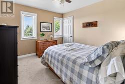 Bedroom 1 - 