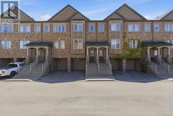 13 - 201 WESTBANK TRAIL Hamilton, ON L8J 0H4