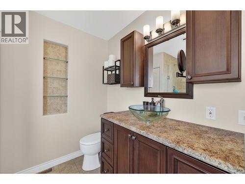 6650 Finch Road, Lake Country, BC - Indoor Photo Showing Bathroom