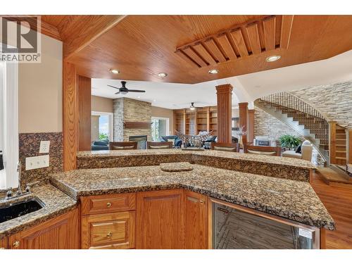 6650 Finch Road, Lake Country, BC - Indoor Photo Showing Kitchen