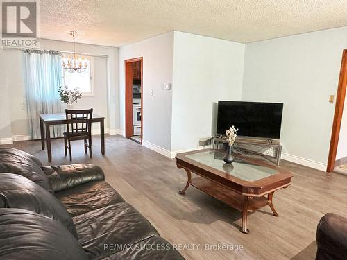 571 Minette Circle, Mississauga, ON 
