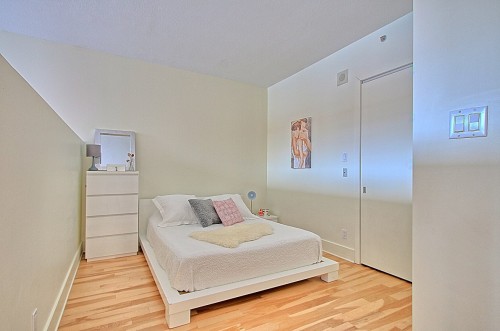 Bedroom - 207-801 Rue De La Commune E., Montréal (Ville-Marie), QC - Indoor Photo Showing Bedroom