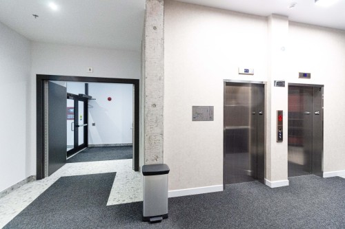 Elevator - 411-1971 Rue Du Havre, Montréal (Ville-Marie), QC - Indoor