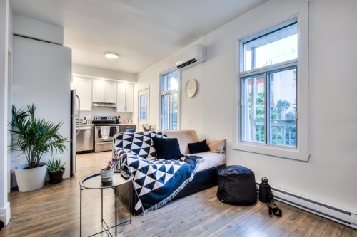 Salon - 115 4E Avenue, Montréal (Verdun/Île-Des-Soeurs), QC 