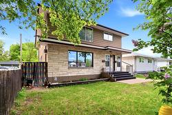 478 Hartford Avenue  Winnipeg, MB R2V 0X2