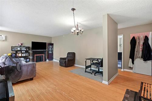 478 Hartford Avenue, Winnipeg, MB - Indoor