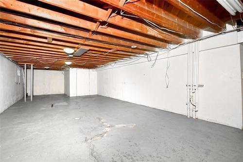 478 Hartford Avenue, Winnipeg, MB - Indoor Photo Showing Basement