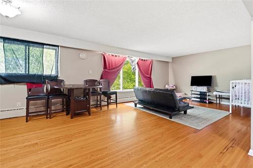 478 Hartford Avenue, Winnipeg, MB - Indoor