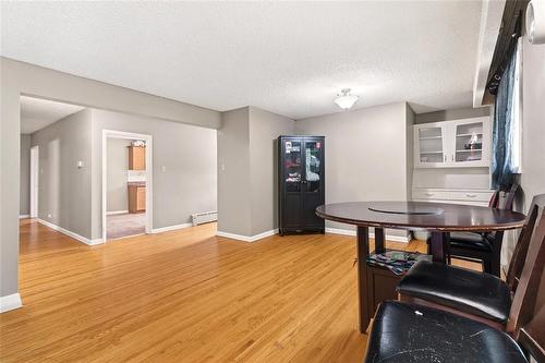 478 Hartford Avenue, Winnipeg, MB - Indoor Photo Showing Dining Room