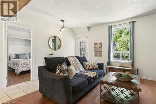 198 East Avenue N, Hamilton, ON 