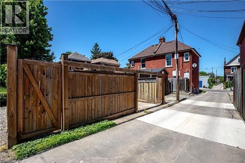 198 East Avenue N, Hamilton, ON 
