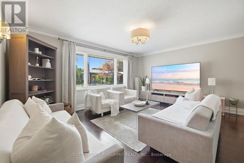 14 Plainsman Road, Mississauga, ON 