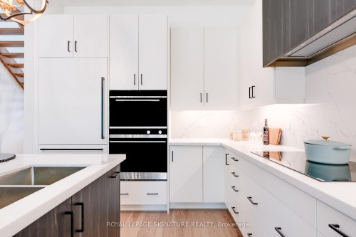 62 Ash Crescent, Toronto, ON 