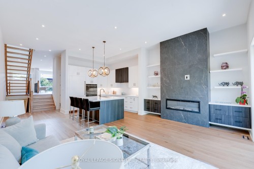 62 Ash Crescent, Toronto, ON 