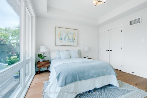 62 Ash Crescent, Toronto, ON 