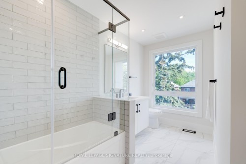 62 Ash Crescent, Toronto, ON 