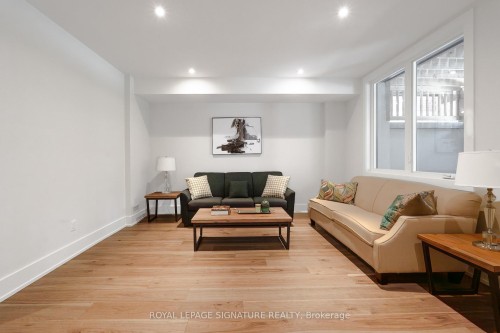 62 Ash Crescent, Toronto, ON 