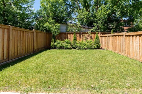 62 Ash Crescent, Toronto, ON 