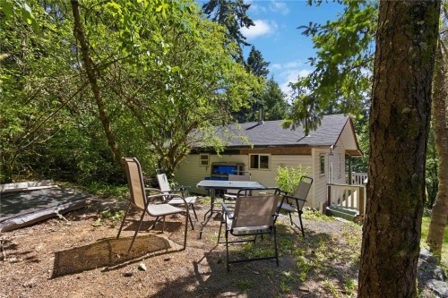 821 Seedtree Rd, Sooke, BC 