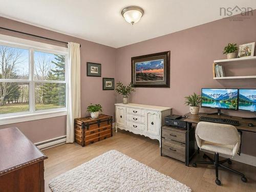 35 Hummingbird Lane, Hammonds Plains, NS 