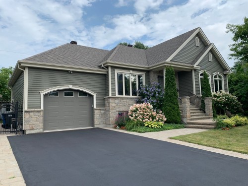 639 Rue Chapleau  Mont-Saint-Hilaire, QC J3H 5K5