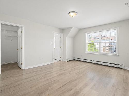 64 Whitehall Crescent, Dartmouth, NS 