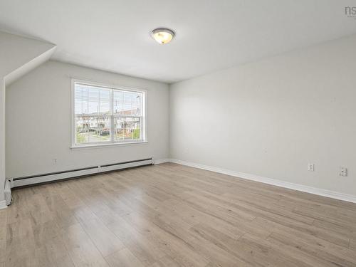 64 Whitehall Crescent, Dartmouth, NS 