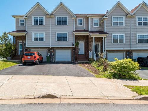 64 Whitehall Crescent, Dartmouth, NS 