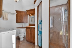 Master Bathroom - 