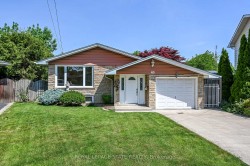 40 Bermuda Court  Hamilton, ON L9C 2J8