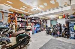 Garage - 