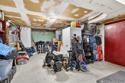 Garage - 