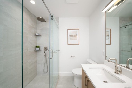 #3-2118 Pentland Rd, Oak Bay, BC 