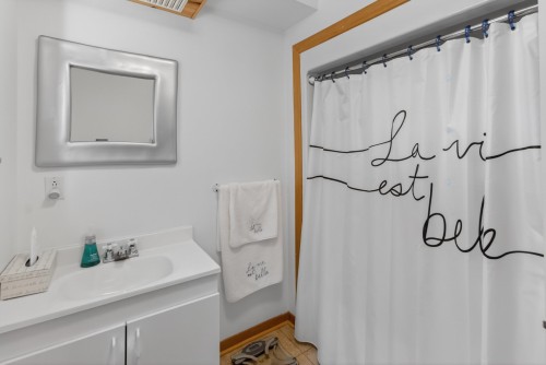 Salle de bains - 36 Ch. Doré, La Minerve, QC 