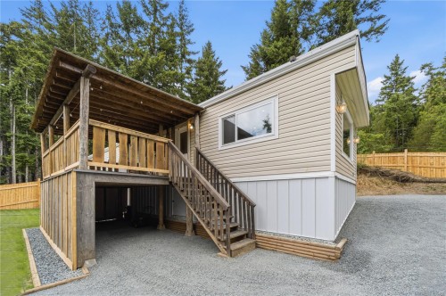 3840 Melrose Rd, Whiskey Creek, BC 