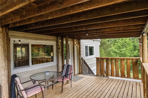 3840 Melrose Rd, Whiskey Creek, BC 