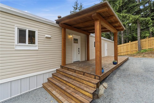 3840 Melrose Rd, Whiskey Creek, BC 