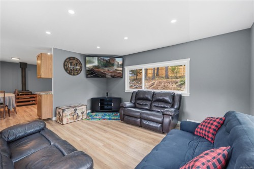 3840 Melrose Rd, Whiskey Creek, BC 