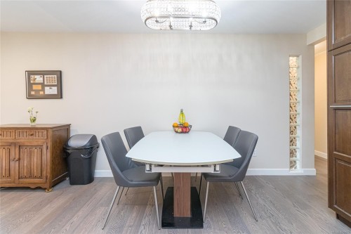 #110-1680 Poplar Ave, Saanich, BC 