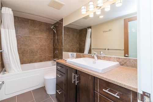 #110-1680 Poplar Ave, Saanich, BC 