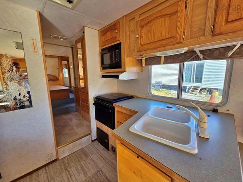 9054 East Bay Highway, Middle Cape, NS 