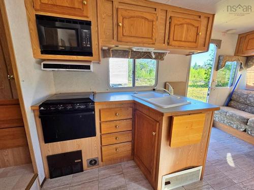 9054 East Bay Highway, Middle Cape, NS 