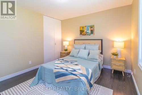 35 Hillsborough Crescent, Kitchener, ON 