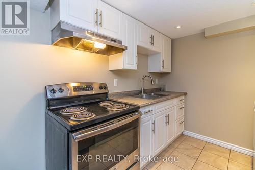 35 Hillsborough Crescent, Kitchener, ON 