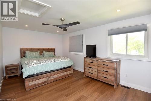 2499 Whittaker Drive, Burlington, ON - Indoor Photo Showing Bedroom