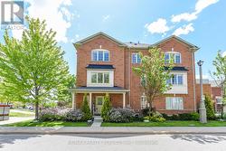 15 PEACH DRIVE S Brampton, ON L6R 0W5