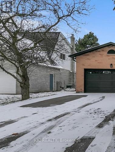 108 Cardinal Crescent, Newmarket, ON 
