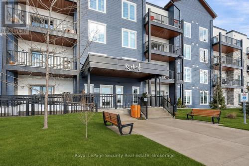 217 - 54 KODA STREET  Barrie, ON L9J 0J6