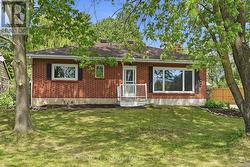 3941 SHIRLEY AVENUE  Ottawa, ON K1V 1H4