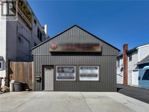 229 PARKDALE Avenue N  Hamilton, ON L8H 5X4